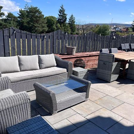 Cromdale Alcantara- Modern Home With Hot Tub- Sleeps 10 المظهر الخارجي الصورة