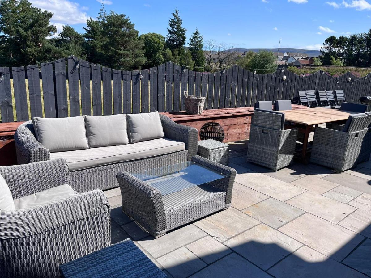 Cromdale Alcantara- Modern Home With Hot Tub- Sleeps 10 المظهر الخارجي الصورة